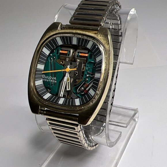 Vintage 1970's Bulova Accutron Spaceview Watch 36mm TV Style Case